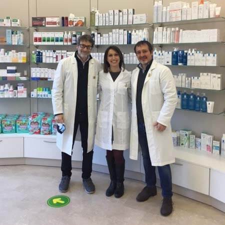 Lo staff della Farmacia Ponte Petrino di Prato